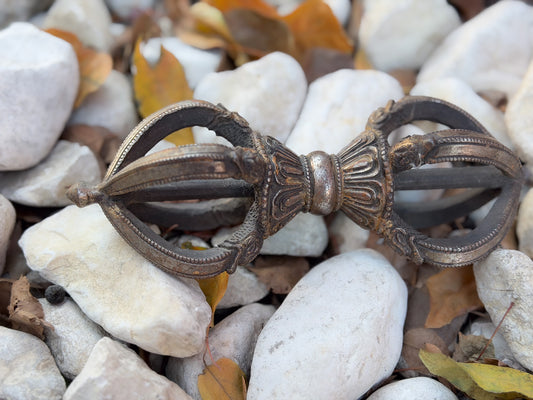 Handcrafted Iron Vajra (Dorje) – Tibetan Ritual Symbol from Nepal