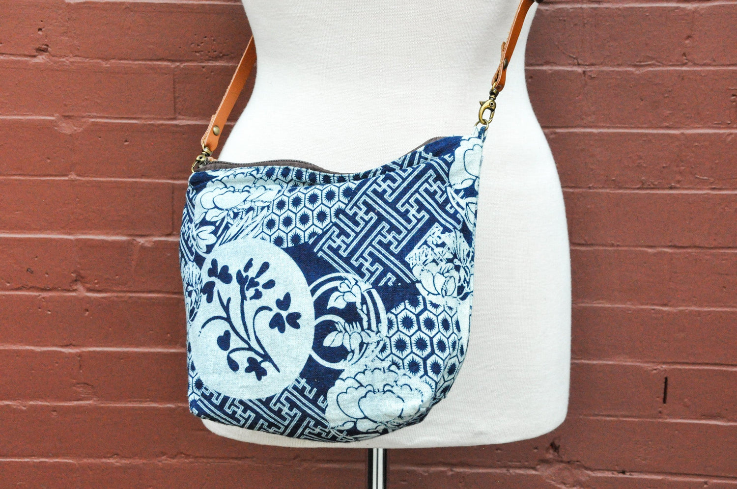 Crossbody - Wholesale