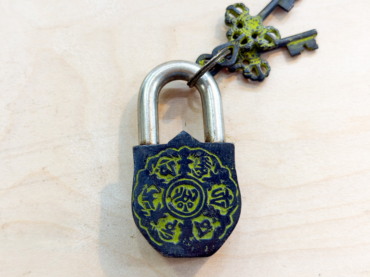 Antique-Style Brass Padlock with Tibetan Eight Auspicious Symbols – Handmade Decorative Lock from India