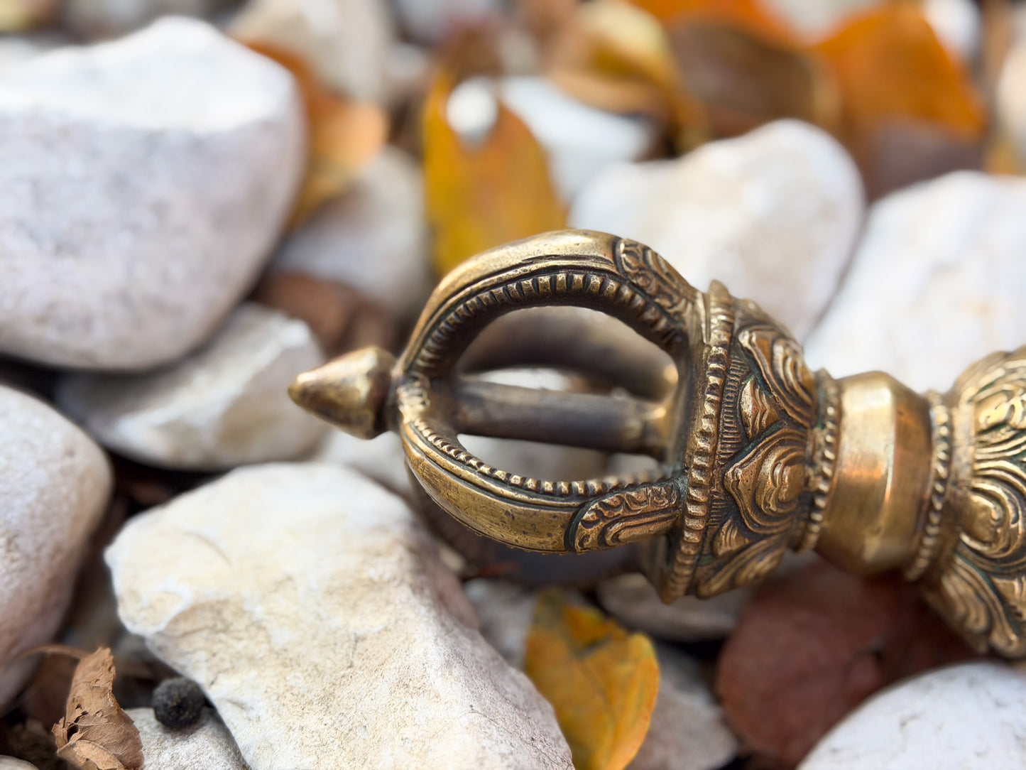 Handcrafted Brass Dorje (Vajra) – Tibetan Ritual Symbol from Nepal