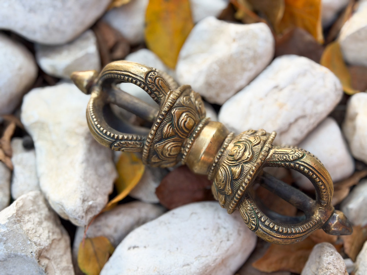 Handcrafted Brass Dorje (Vajra) – Tibetan Ritual Symbol from Nepal