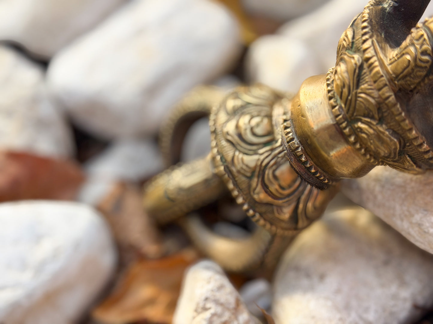 Handcrafted Brass Dorje (Vajra) – Tibetan Ritual Symbol from Nepal